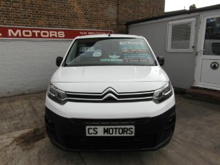 /photos/10921/1c37cf3c-381c-45d7-9d6c-459a20633f8b_i320x240.jpg